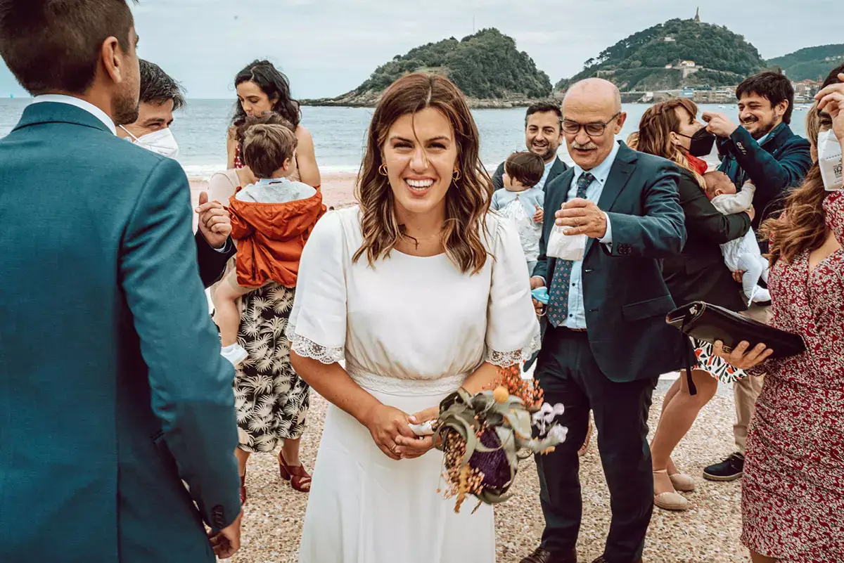 Fotos de boda en Ondarreta - Fotografo de boda en Donostia playa de Ondarreta